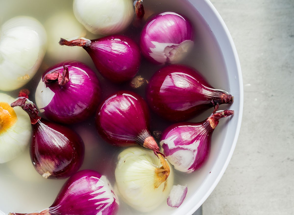 What Occurs To Your Physique When You Eat Onion