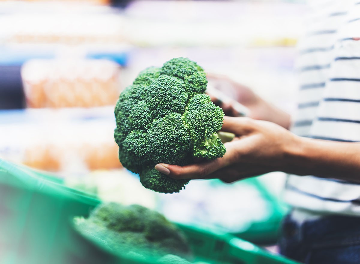 15 Cleanest Foods on Grocery Retailer Cabinets,