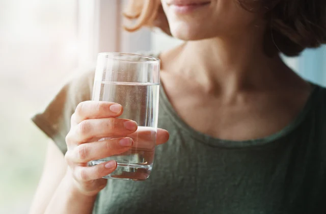 What No One Tells You Happens to Your Body When You Drink 8 Glasses
