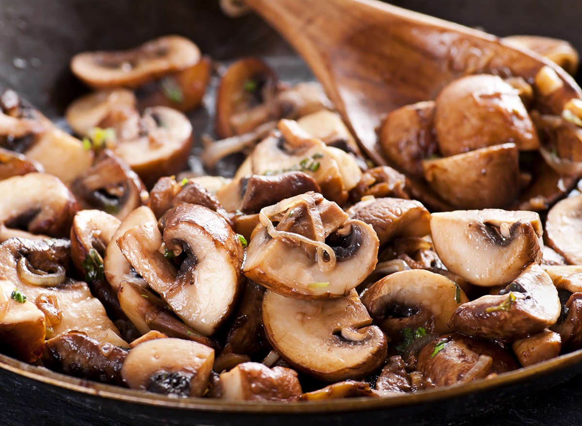 One Major Side Effect of Eating Mushrooms, Says New Study
