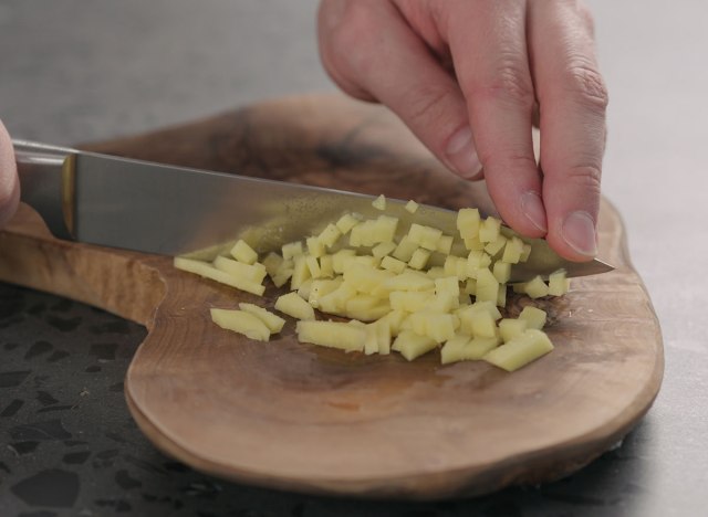 chopping ginger