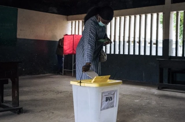 AU observers report back to