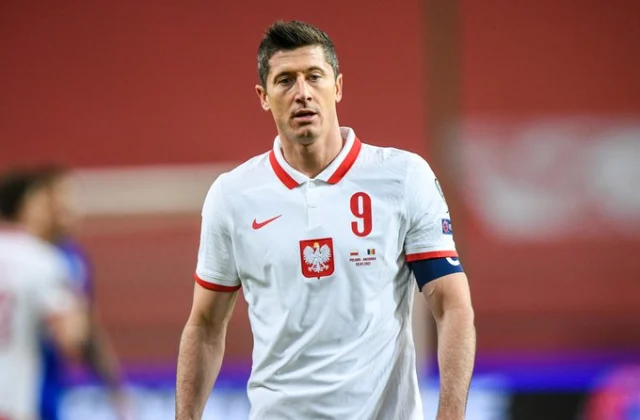 DEG-DEG: Robert Lewandowski Oo Dhaawac Looga