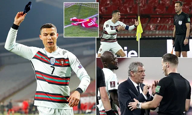 FIFA Oo Ciqaab Marsiinaysa Cristiano Ronaldo