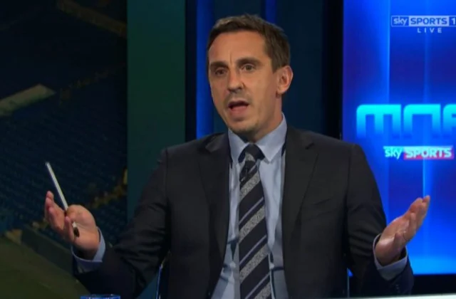 Gary Neville Oo Saadaaliyey Halka Ay Manchester