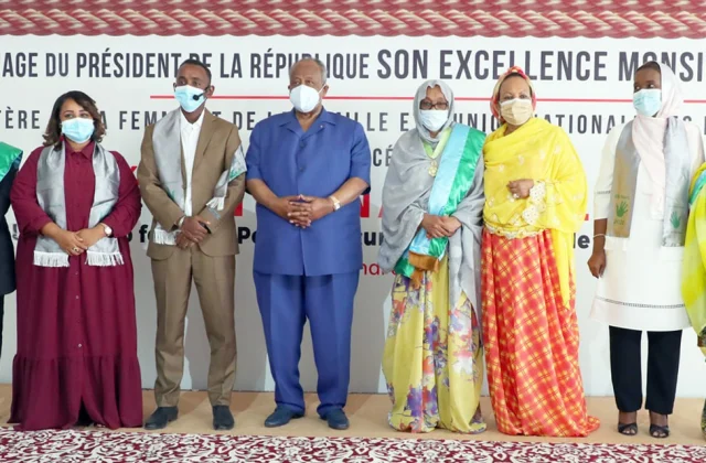 Hogaamiye Geelle oo ka hadlay doorka haweenka