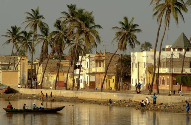 In Senegal, the youth of Saint-Louis are with out