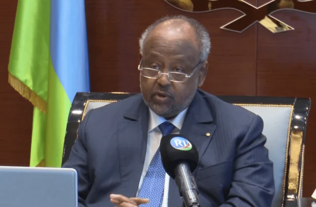 Ismaaciil Cumar Geelle: Afrika ayaa taagan