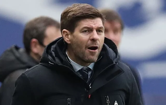 Jermain Defoe predicts Steven Gerrard will handle Liverpool