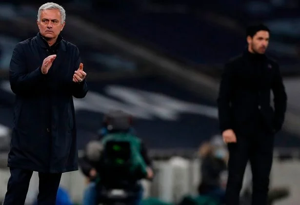 Jose Mourinho ayaa u sheegay Mikel Arteta