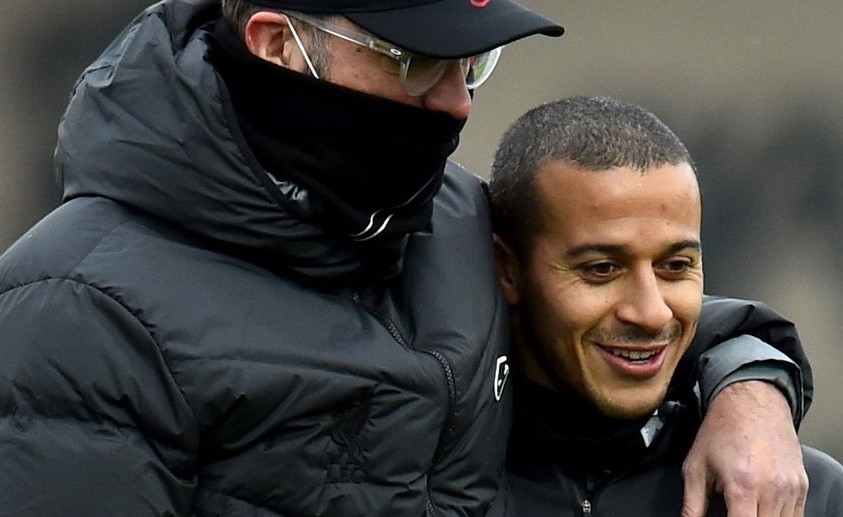 Jurgen Klopp ayaa ugu yeeray Thiago “qashin”