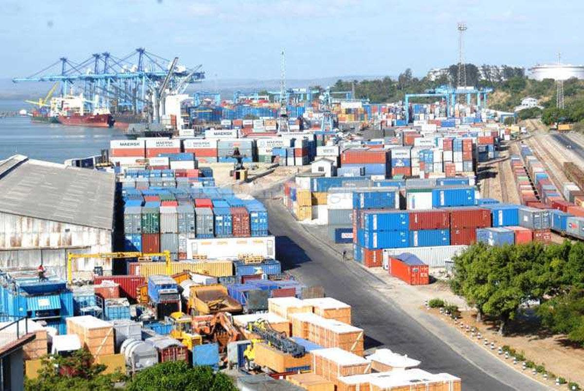 Maxay dowladda Kenya ula wareegeysaa dekedda Mombasa?