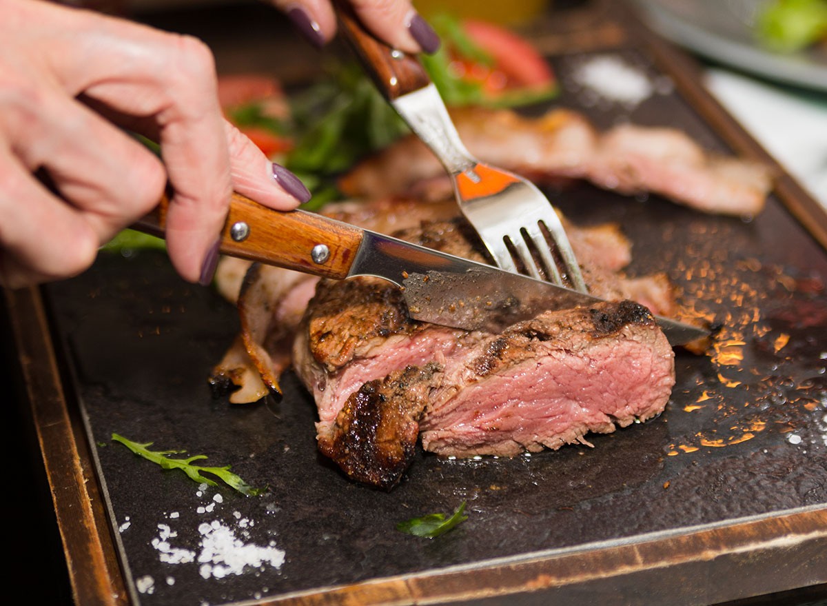 One Main Facet Impact of Consuming Crimson Meat, Examine