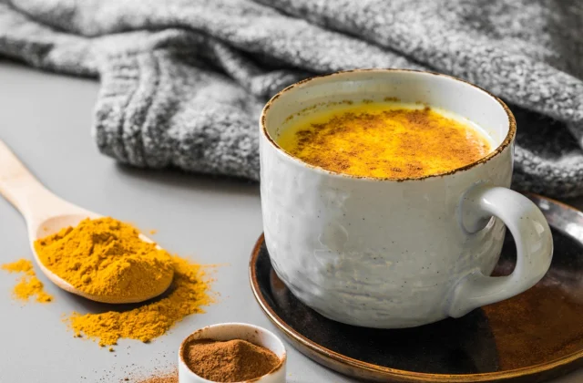 People Who Should Never Eat Turmeric, According to
