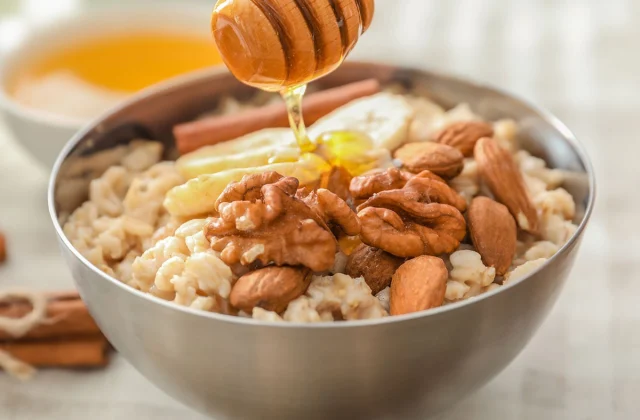The Unhealthiest Way to Prepare Oatmeal, According