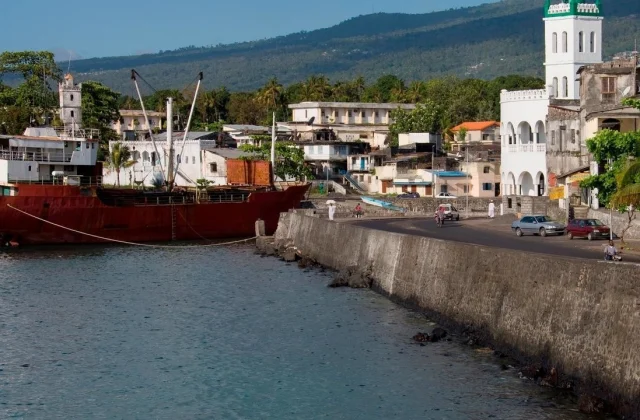 The key detention of a prisoner within the Comoros