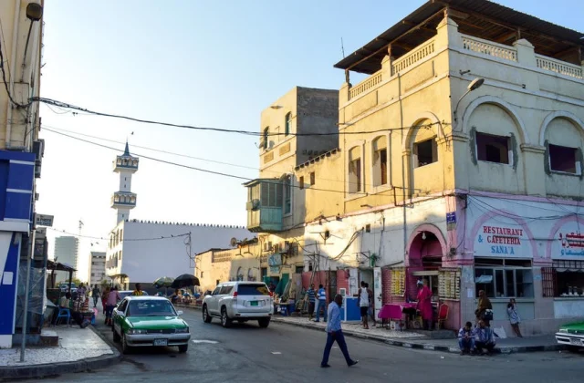 The birth of the presidential marketing campaign in Djibouti on