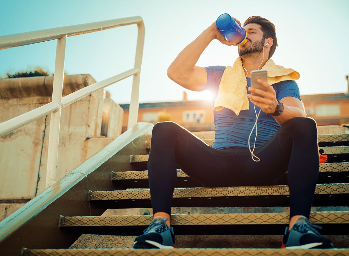 This 1 Drink Can Prevent Muscle Cramps, Says New Study