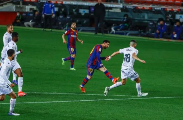 Xasuuqii Barcelona: Mucjisada Messi