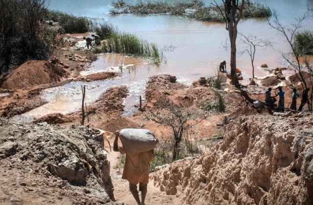 artisan miners from Lualaba complain