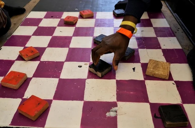 the survivors attempt to construct a everyday life