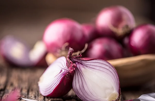 What Happens To Your Body When You Eat Red Onion