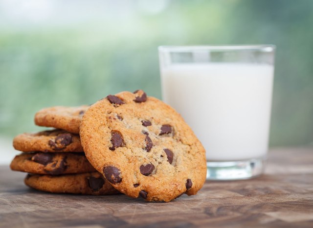 milk chocolate chip cookies