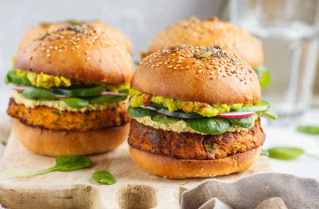 The One Ingredient Everyone's Adding to Their Burgers