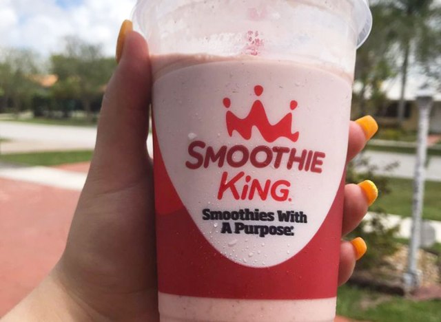 the hulk strawberry from smoothie king in a to-go cup