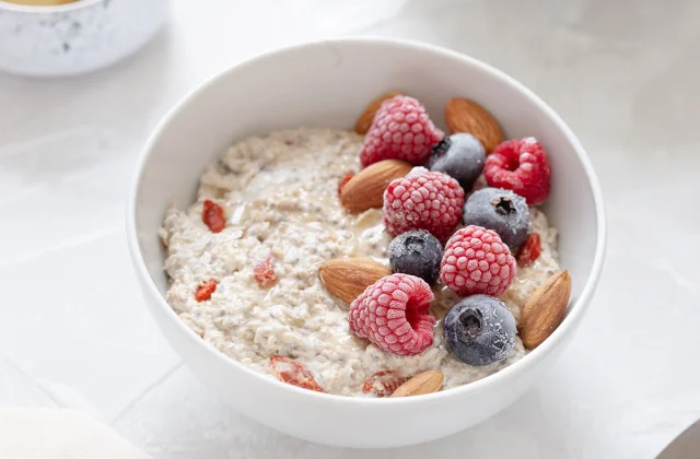 Surprising Side Effects Oatmeal Has On Your Heart, Says Science