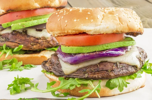 Swapping Crimson Meat for This Meals Can Lengthen Your Life, New Examine