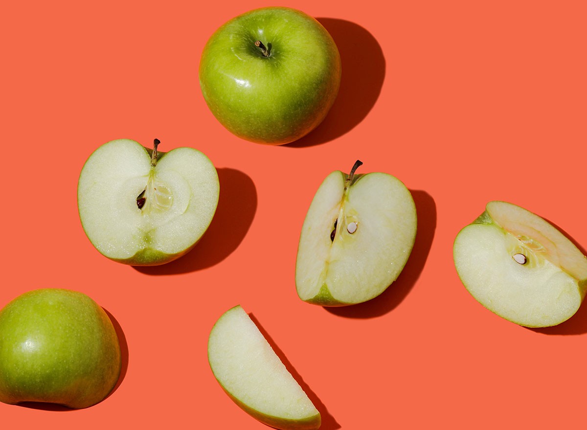 7 Methods Apples Can Assist You Lose Weight, Say Dietitians