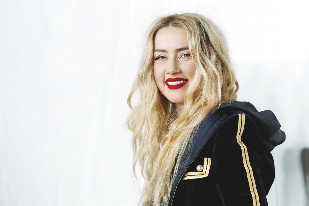 Amber Heard reveals the precise coaching that gave her the Six-Pack