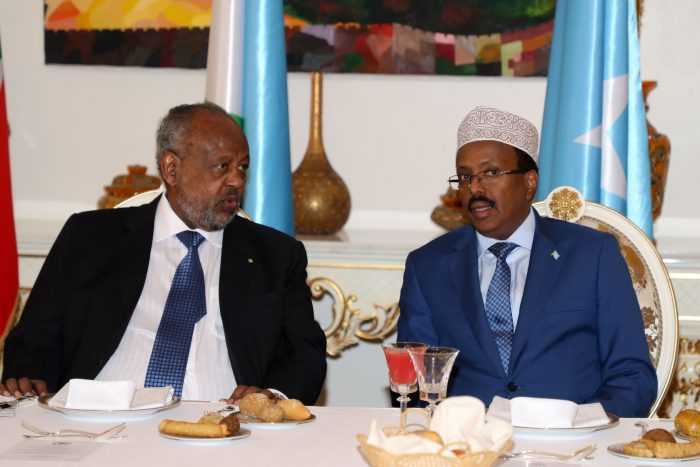 Farmaajo oo ugu hambalyeeyay Hogaamiye Geelle guushiisa