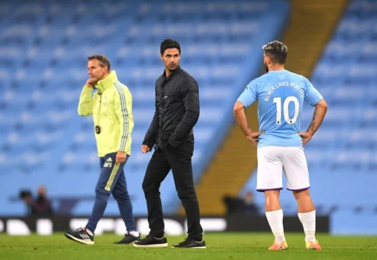 Arsenal ayaa afduubatay Barcelona iyo Man Sergio Aguero