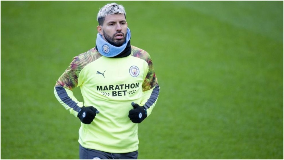 Pep Guardiola Oo U Fasaxay Sergio Aguero Inuu Ku Biiro Midkood