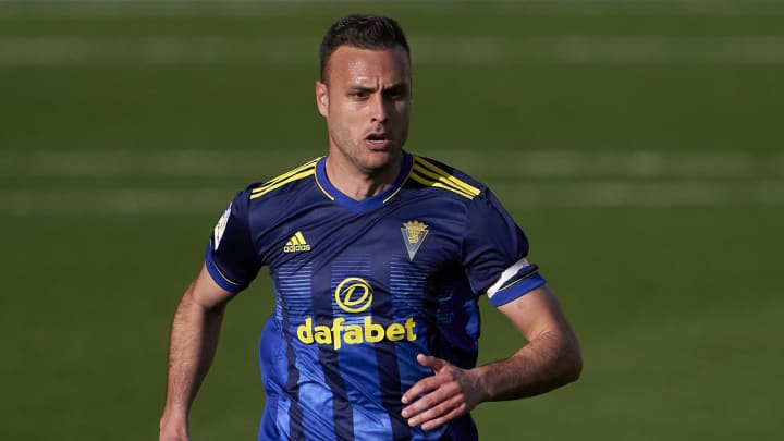 Cadiz helps Juan Cala in Mouctar Diakaby racism