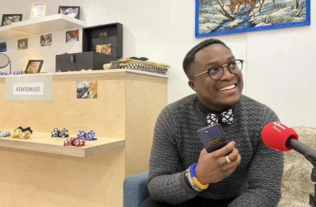 Cédric Evans tribute to Ghana with KenteMust