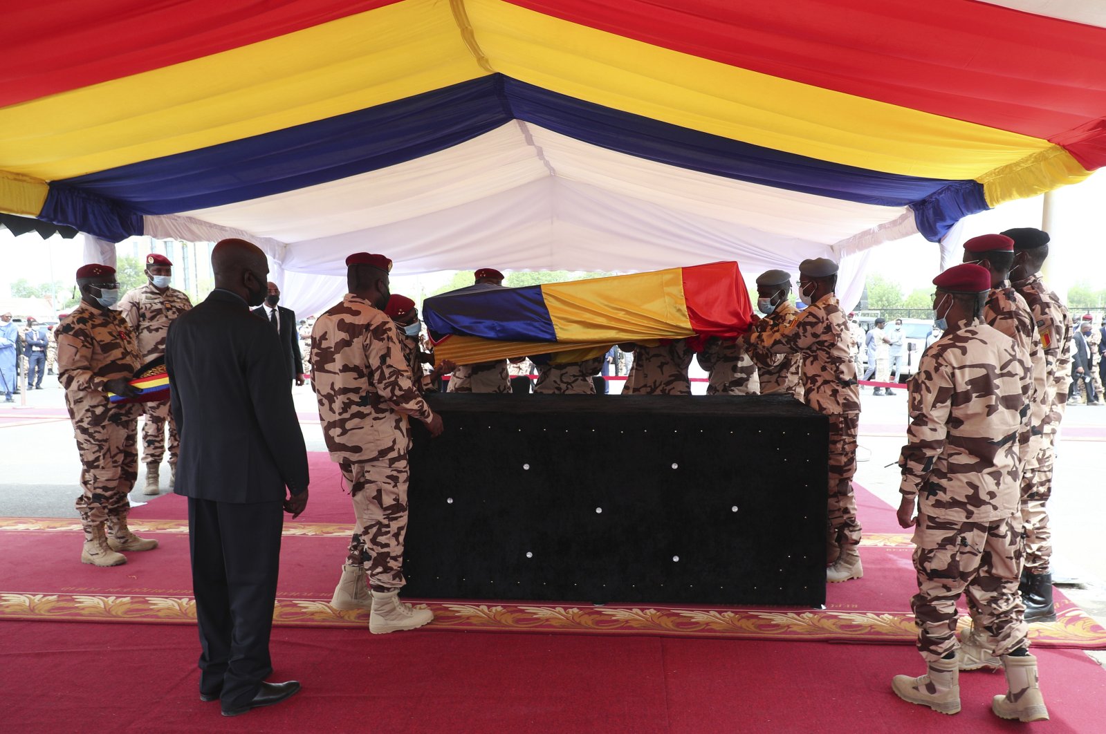 Chad holds funeral for killed President Deby Mitt
