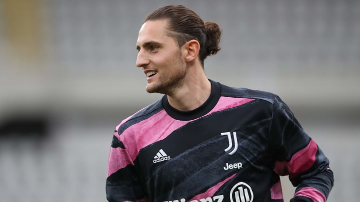 Donny van de Beek connected to Adrien Rabiot transfer change
