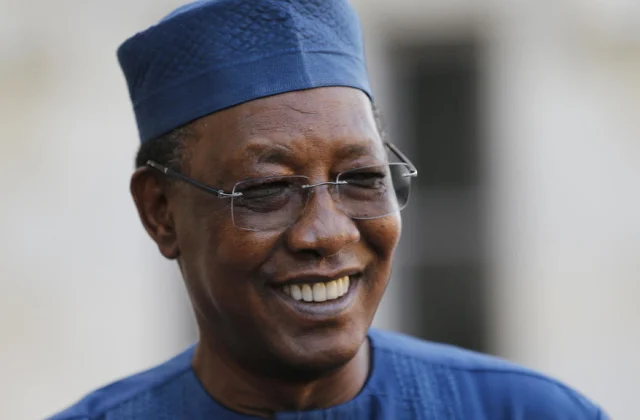 [En direct] Chad: the funeral of the elder