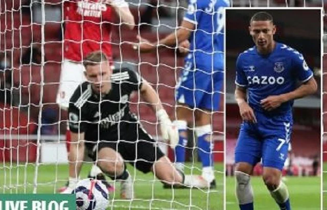 Everton Oo Saddex Dhibcood Oo Hadiyad Ah Ka Heshay Goolhaye Bernd