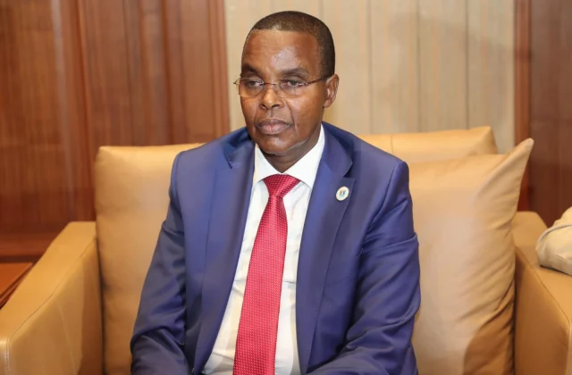 Puntland ayaa si adag uga jawaabtay codsigii Cumar Filish