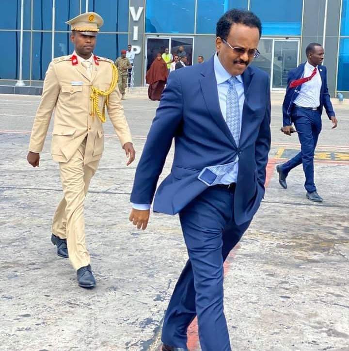 Farmaajo ayaa caawa ka ambabaxay magaalada Muqdisho, xagee ayuu aaday?