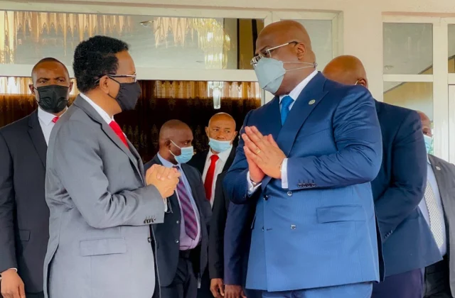 Farmaajo oo soo gaabiyey safarkii CONGO, kuna soo noqday Muqdisho – Axadle