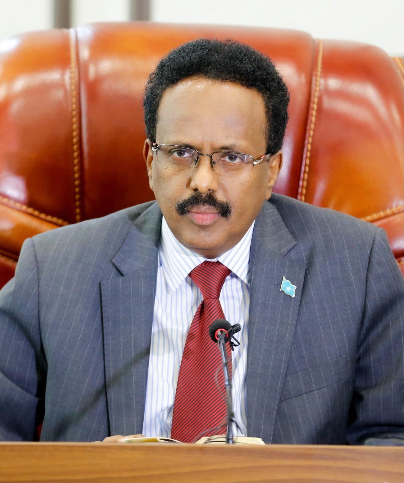 MW Farmaajo awood sharci ma u leeyahay inuu Saadiq xayuubiyo darajadda?