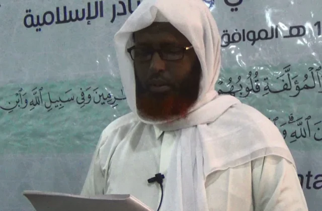 Gudoomiyaha Al-Shabaab ee G / Banaadir oo ka hadlay dagaalka u dhexeeya mucaaradka iyo DF