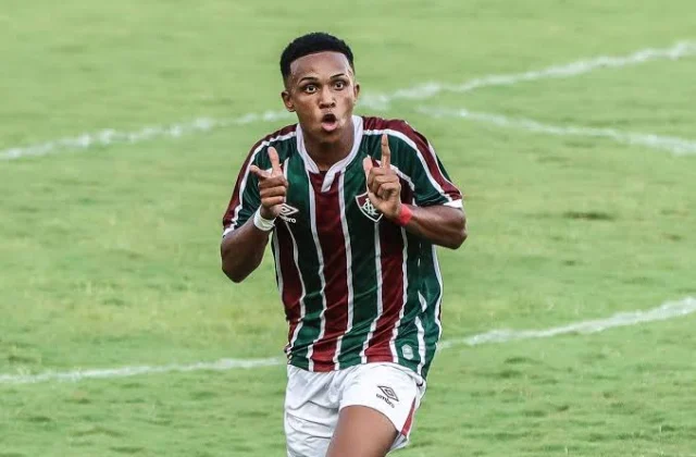 HESHIIS DHAN: Man City Oo Saxeexa “New Neymar” Kaga Guuleysatay