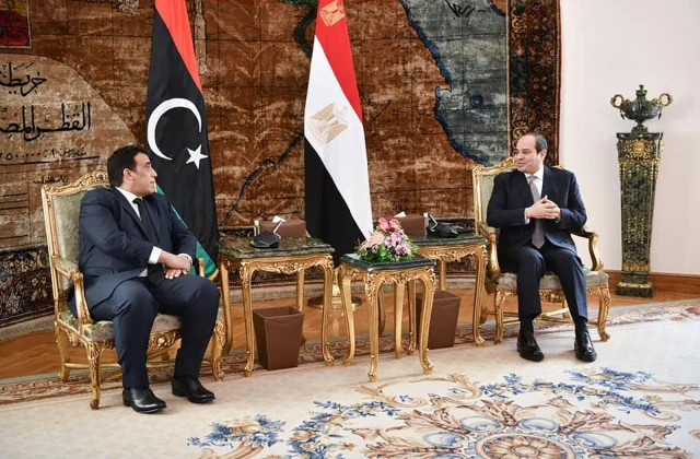 Haftar receives weapons through Egyptian planes in the middle