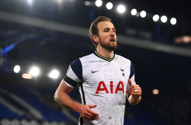 Ii Kaalay!! – Tababare Toos Taleefan Ugu Wacay Harry Kane Isaga Oo Aan